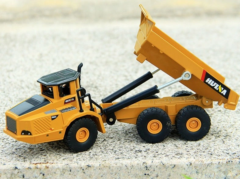 Huina 1712 Dump Truck: Mini Beast, Big Haul! Diecast Alloy for Serious Construction Fun